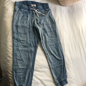Bella Dahl Denim Joggers (size s)